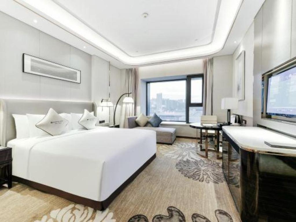 Wyndham Grand Plaza Royale Huayu Chongqing Hotel Exterior photo