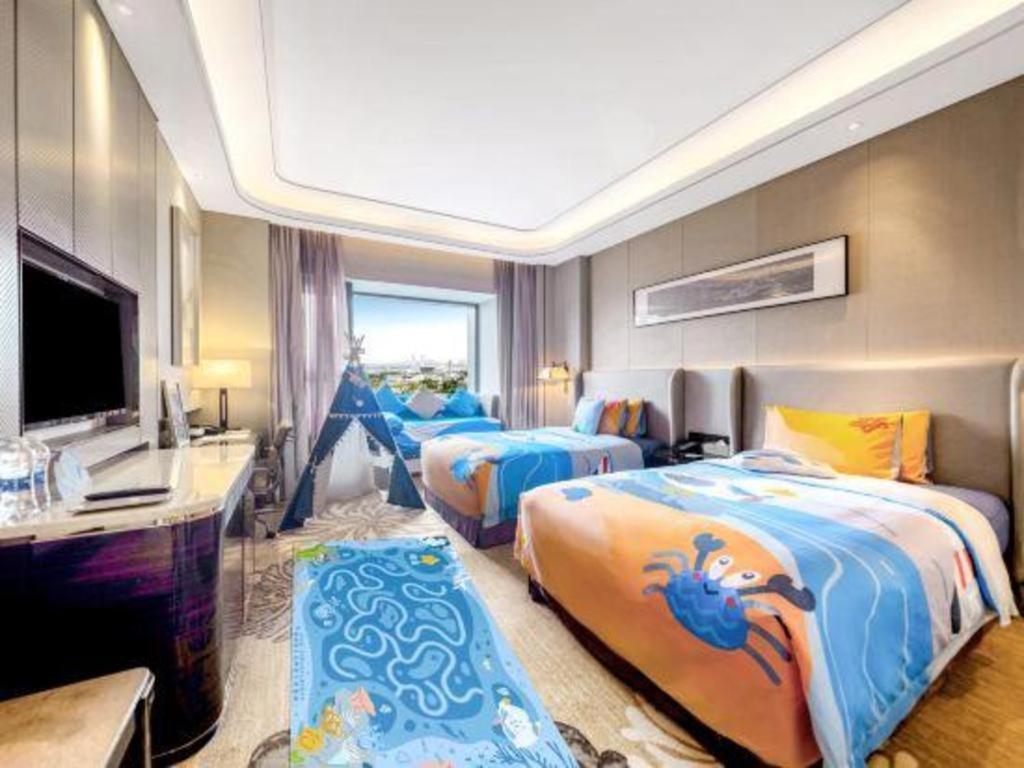 Wyndham Grand Plaza Royale Huayu Chongqing Hotel Exterior photo