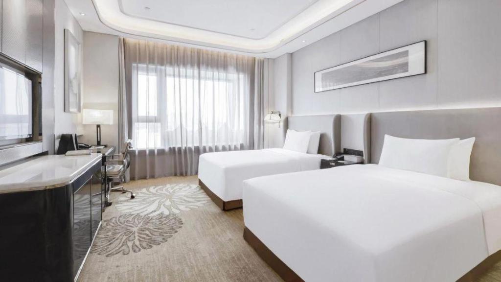 Wyndham Grand Plaza Royale Huayu Chongqing Hotel Exterior photo